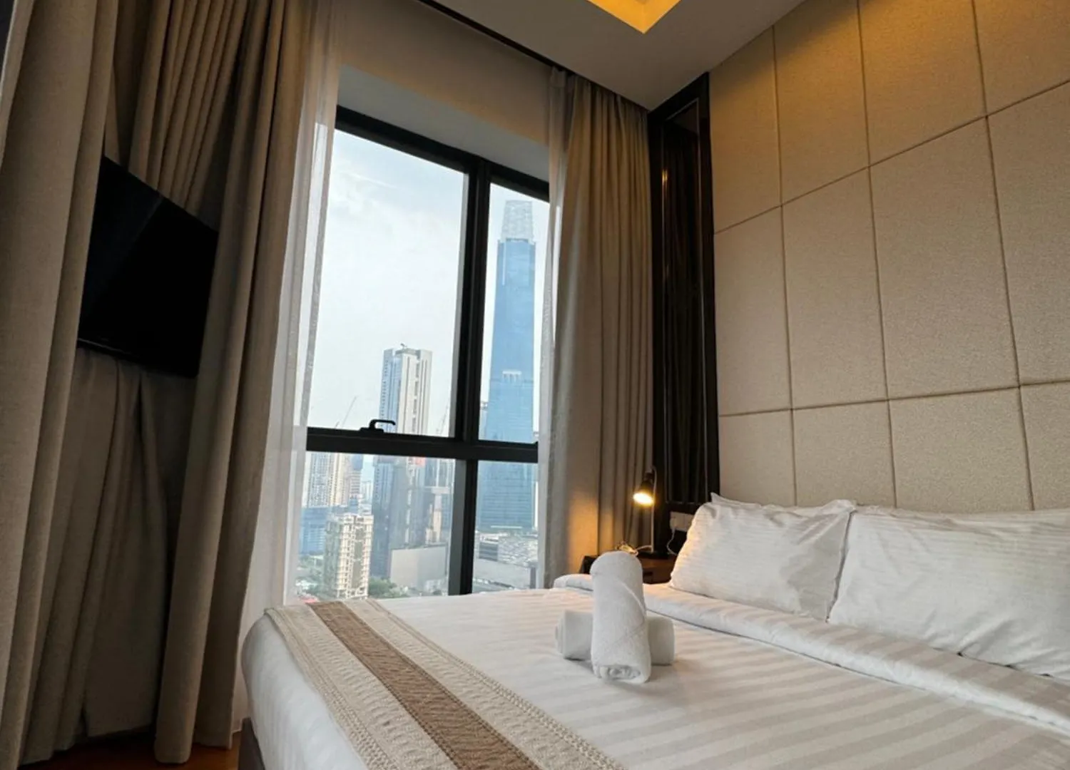 Crystal Suite At Dorsett Infinity Pool Kl Kuala Lumpur Malaysia